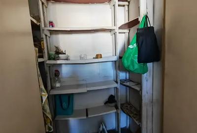 Apartament cu 3 camere semidecomandat, mobilat în Lujerului - 17