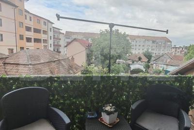 Apartament cu 3 camere decomandat în Central - 9