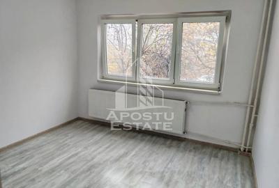 Garsoniera renovata, etajul 1, zona Olimpia Stadion - 1