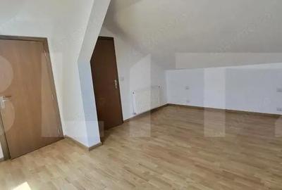 Apartament cu 3 camere decomandat în Giroc - 12