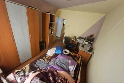 Apartament cu 3 camere decomandat, mobilat în Central - 1