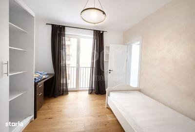 Apartament cu 4 camere decomandat în Europa - 4