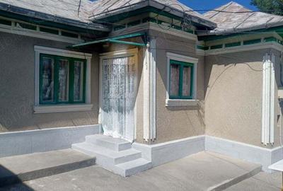 Casa de vanzare In Tulcea constuctie de 120 metri patra?i pe suprafa?a totala de 300 metri patrati Casa de vanzare In Tulcea constuctie de 120 metri patra?i pe suprafa?a totala de 300 metri patrati - 2