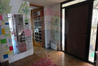 Casă cu 5 camere cu Teren 200 Mp în Grivița - 21