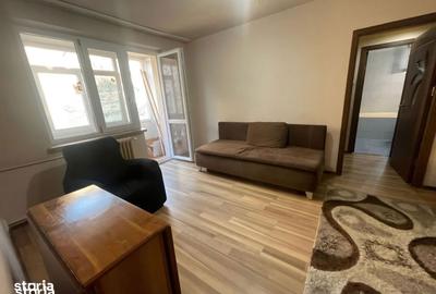 Apartament cu 2 camere semidecomandat în Calea București