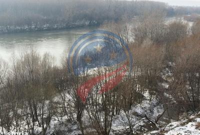 Teren de 2500 mp, în Dobrun - 4