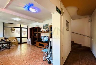 Casă individuală cu 9 camere cu Canalizare în Central - 7