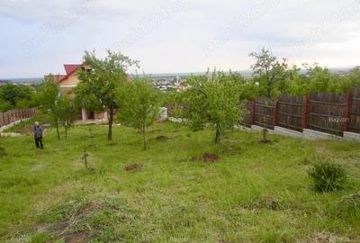 Casă cu 6 camere cu Teren 1510 Mp în Găgeni - 2