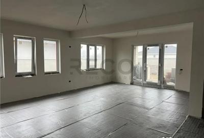 Casă cu 5 camere cu Teren 500 Mp în Sântandrei - 17