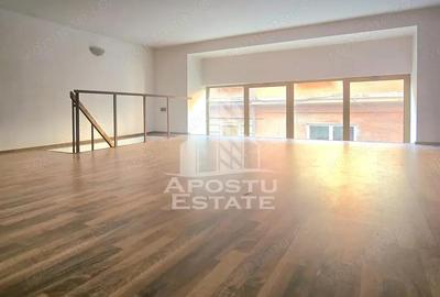Spațiu comercial, de 45 mp, în Central