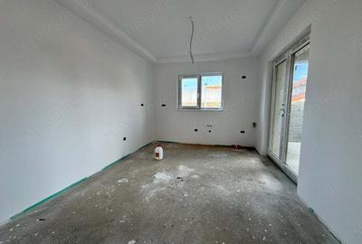 Duplex despartit prin garaj. Pozitie excelenta. Toate utilitatile - 2