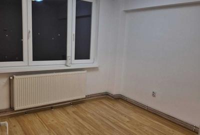Apartament cu 3 camere decomandat în Exterior Vest - 3