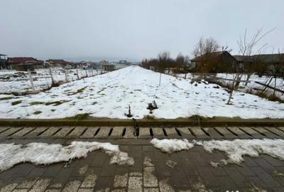 Teren de 1942 mp, în Unirea - 5