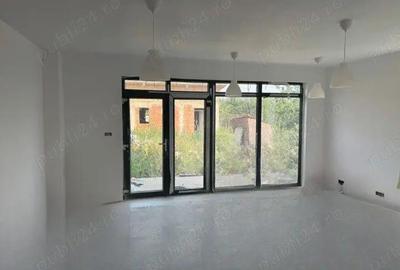 Casă cu 2 camere cu Teren 435 Mp în Central - 2