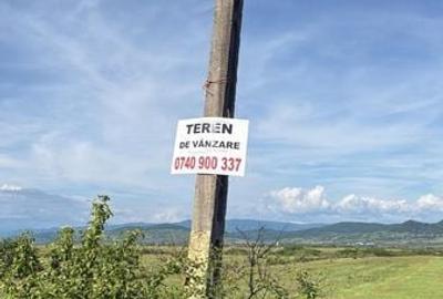 Teren de 8500 mp, în Central - 1