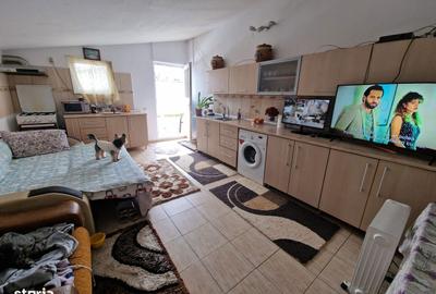 Casă cu 3 camere în Crețești - 2