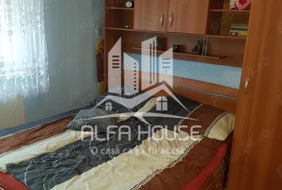 OFERTA SPECIALA - 0 COMISION - Inchiriez 3 camere Decomandat zona Govandari Micro 4 - 5