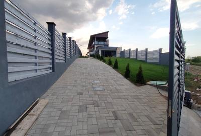 Casă cu Teren 1000 Mp în Corbeanca - 1