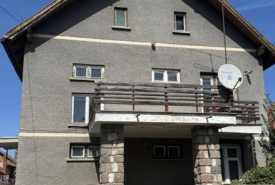 Casă cu 5 camere cu Canalizare în Aurel Vlaicu - 1