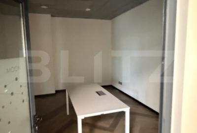 Spațiu comercial, de 500 mp, în Central - 18