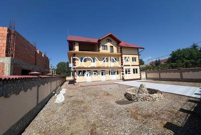 Casă individuală cu 12 camere cu Teren 1652 Mp în Nord-Est - 2