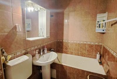 Vand apartament 3 camere,semidecomandat, 44mp,Militari-Apusului - 2