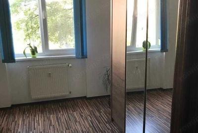 Apartament cu 3 camere decomandat în Rahova - 1