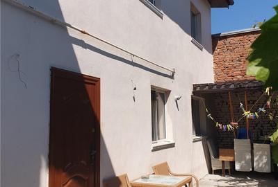 Casă cu 3 camere în Andronache - 10