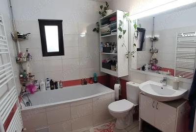 Casa tip duplex, insorita ?i luminoasa cu multiple imbunatatiri. Merita vazuta. - 4