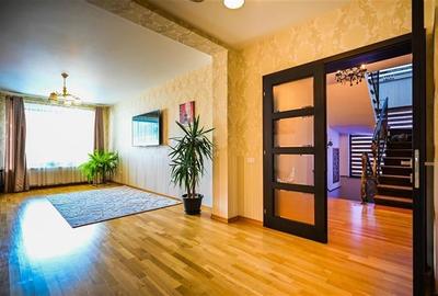 Resedinta distincta, mobilata cu rafinament, pe 1.000 mp teren, Central, Sacele, - 9