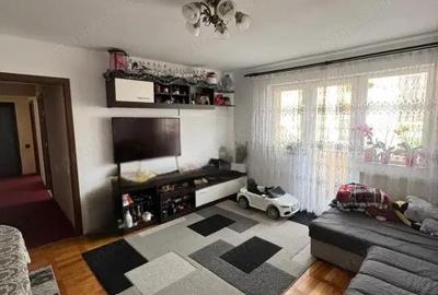 Apartament cu 3 camere semidecomandat în Central - 3