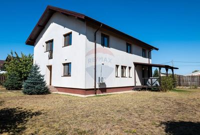 Vanzare vila deosebita cu 4 camere, Branesti - Autostrada Soarelui - 47