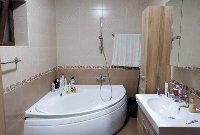 Apartament cu 3 camere decomandat în Popești-Leordeni - 1