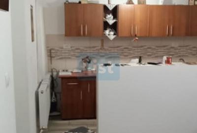 Casă cu 6 camere cu Canalizare în Bd. Coșbuc - 5