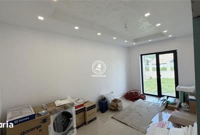 Casă cu 6 camere cu Teren 750 Mp în Aroneanu - 10