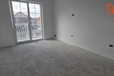 Duplex cu 4 camere cu Canalizare în Moșnița Nouă - 5