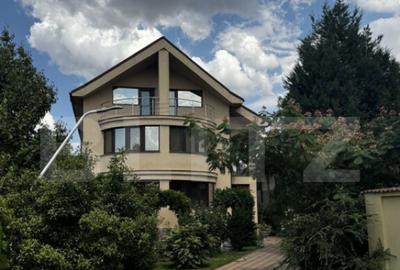 Casa S+P+2, teren 1200 mp, zona Lapus - 10