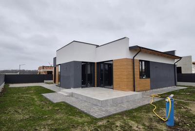 Casă cu 3 camere cu Canalizare în Balotești - 6