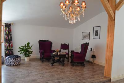 Apartament cu sase camere situat in Predeal - 1