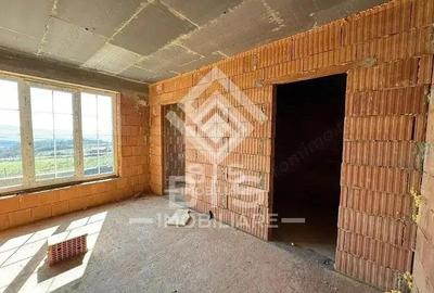 Casa pe Valea Sigmirului cu Priveliste Deosebita - 8
