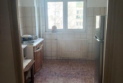 Apartament cu 3 camere semidecomandat în Drumul Taberei - 2