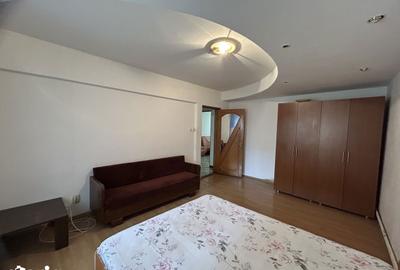 Apartament cu 3 camere decomandat în Prundu - 10
