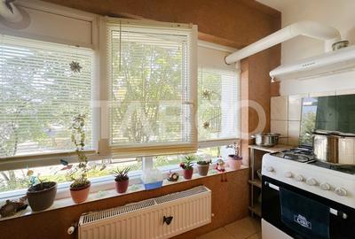 Vanzare apartament cu 2 camere decomandate cartierul Intre Lacuri - 3