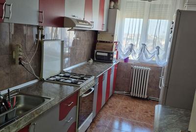 Apartament cu 3 camere decomandat în Central - 8