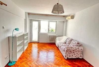 Piata Romana Calea Dorobantilor langa Facultatea ASE,aproape de metrou Piata Romana Calea Dorobantilor langa Facultatea ASE,aproape de metrou - 1