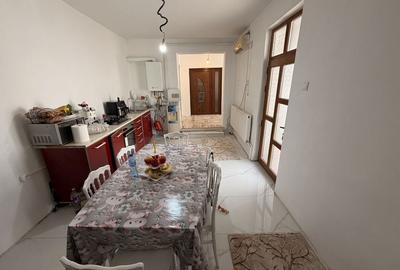 Casă cu 4 camere în Popoveni - 1