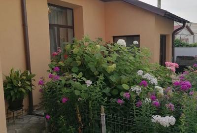 Casă cu 4 camere în Central - 2
