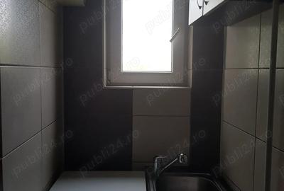 Vand apartament 2 camere semidecomandat Ale. Tineretului -Spiru Haret - 5