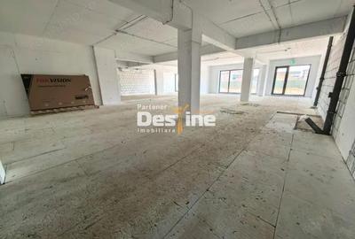 Spațiu comercial, de 217 mp, în Central - 9
