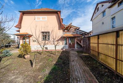 Casă individuală cu 7 camere cu Canalizare în Sub Arini - 3